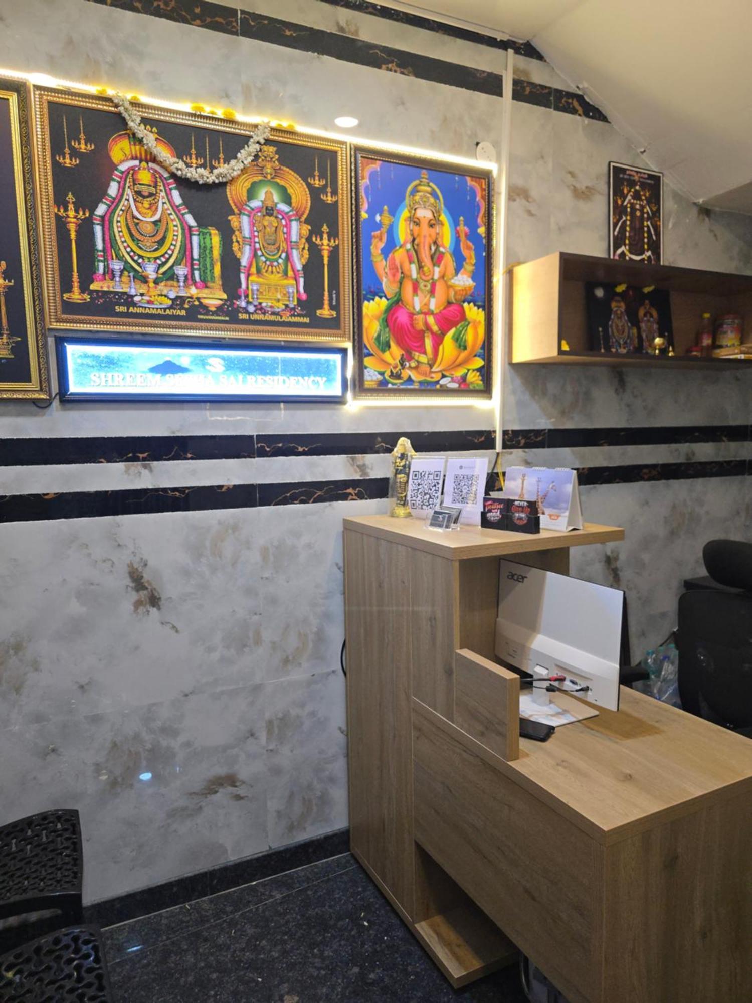 Shreem Sesha Sai Residency Hotel Tiruvannamalai Bagian luar foto